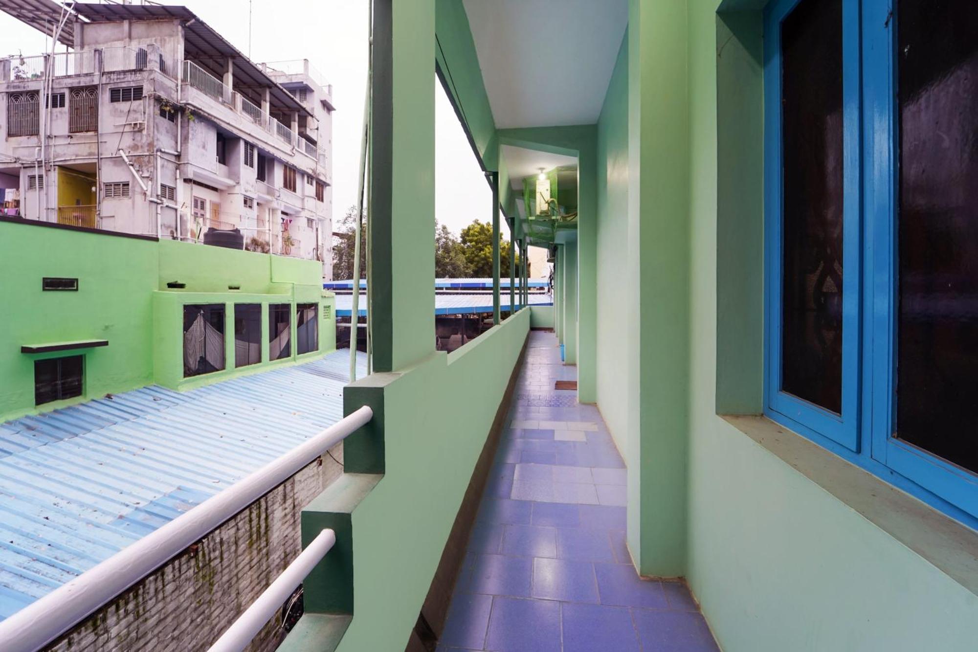 Hotel O Sri Sivasakthi A/C Lodge Sivakāsi Exterior photo
